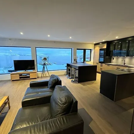 Arctic Sea Breeze * Киркенес